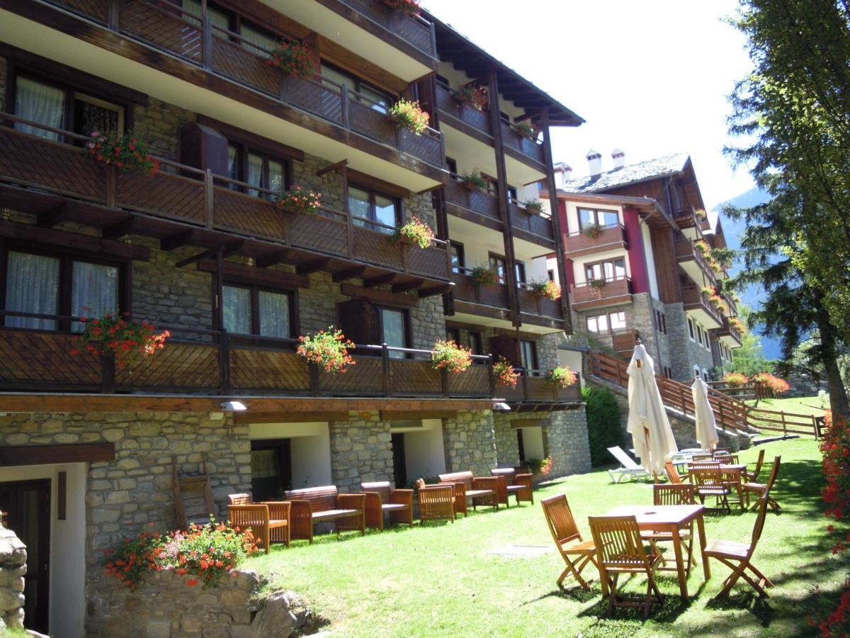 Pré-Saint-Didier Residence Cour Maison מראה חיצוני תמונה